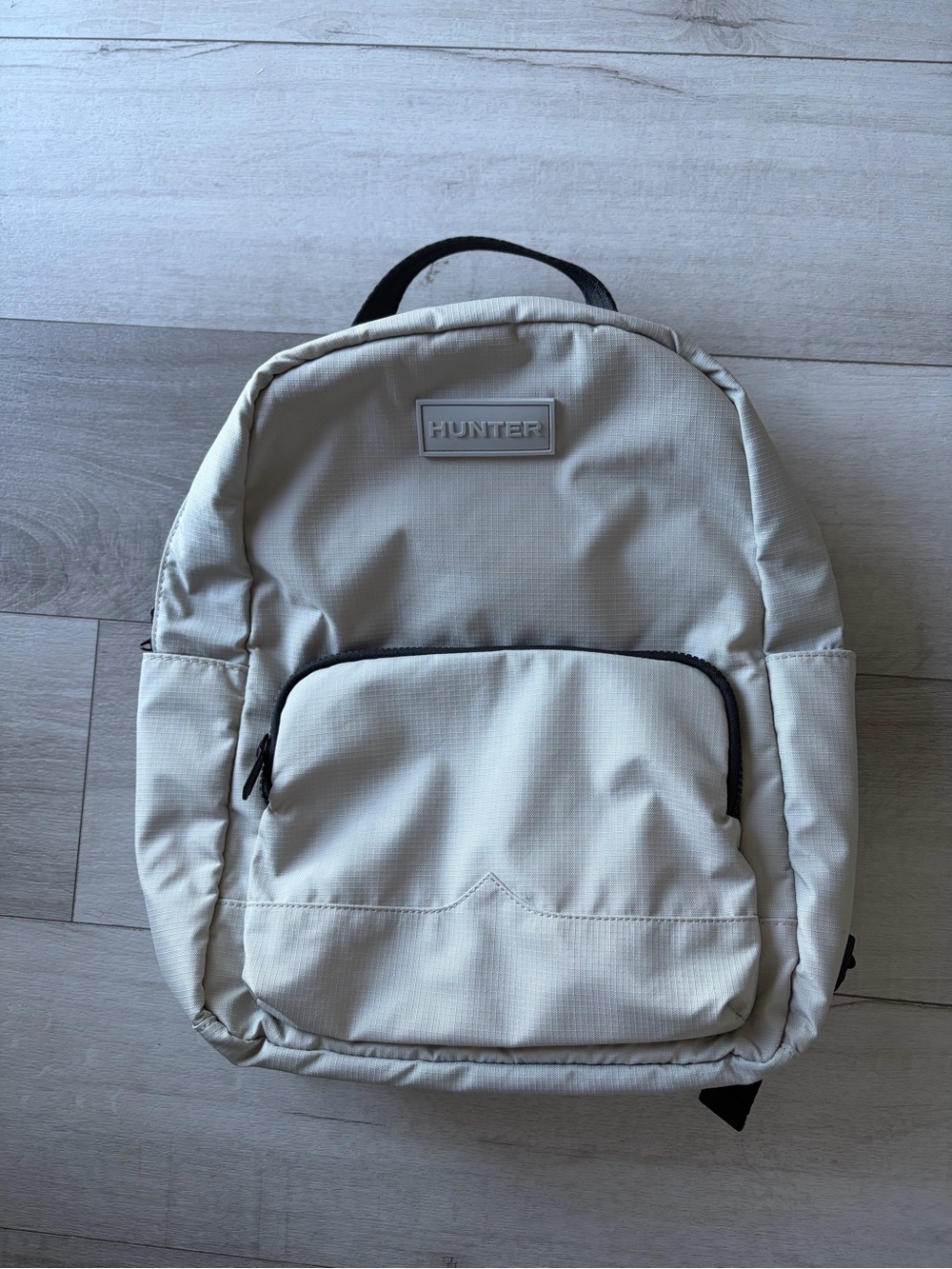 Hunter Cream/Off-White Backpack with Front Zip Pocket